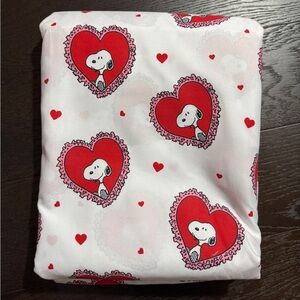 new queen sized snoopy flat sheet
